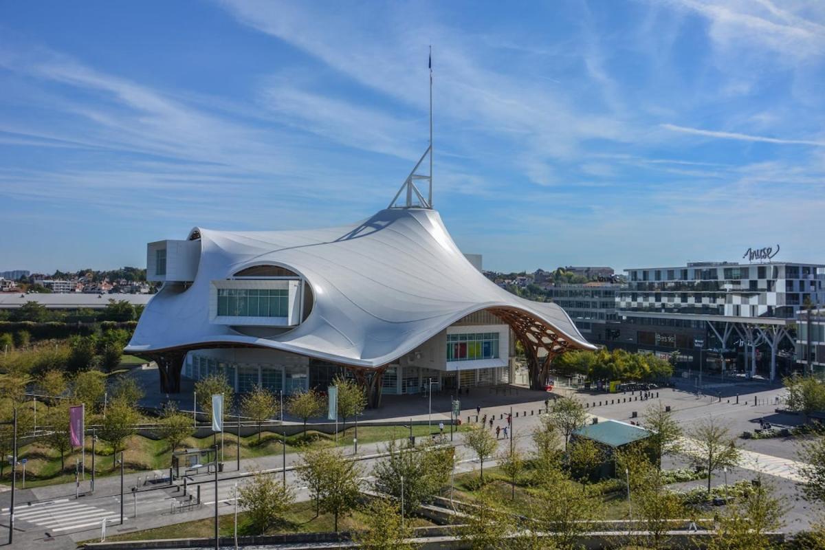 Netflix Spacieux Calme Parking Rombas Bagian luar foto